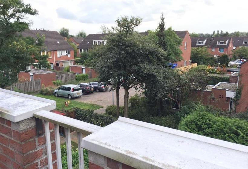 Bed and Breakfast Home Stay Utrecht 7