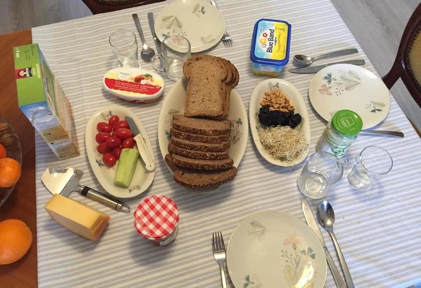 Bed and Breakfast Home Stay Utrecht 9