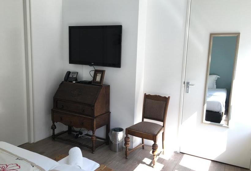 Bed and Breakfast T Shanda Lee 6