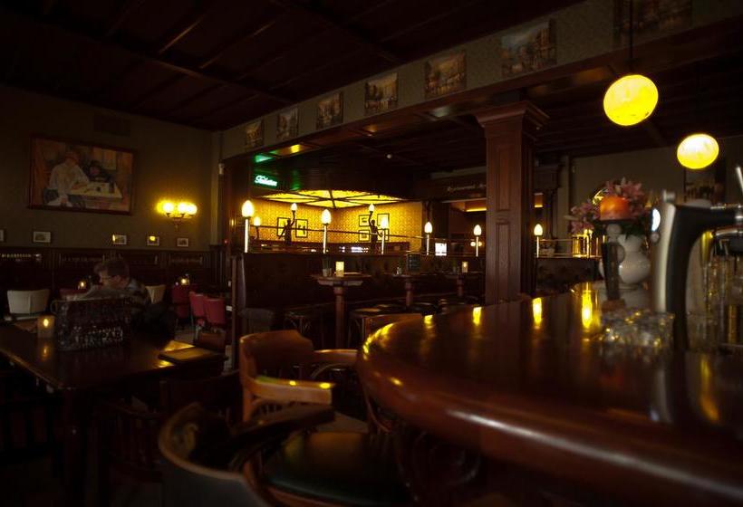 Hotel Et Le Cafe De Paris 19