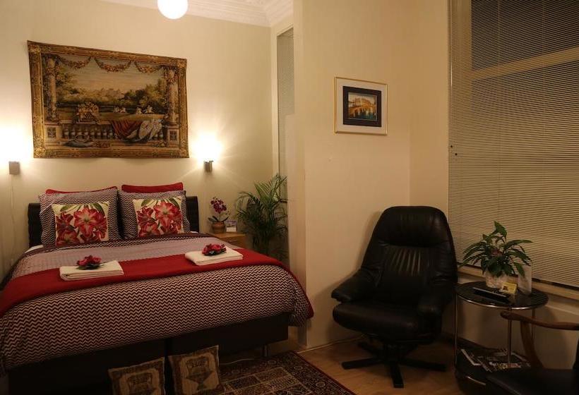 Antonius Bed And Breakfast 13