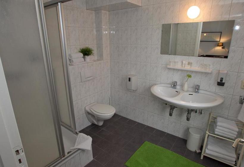 Saga Bed And Breakfast 17