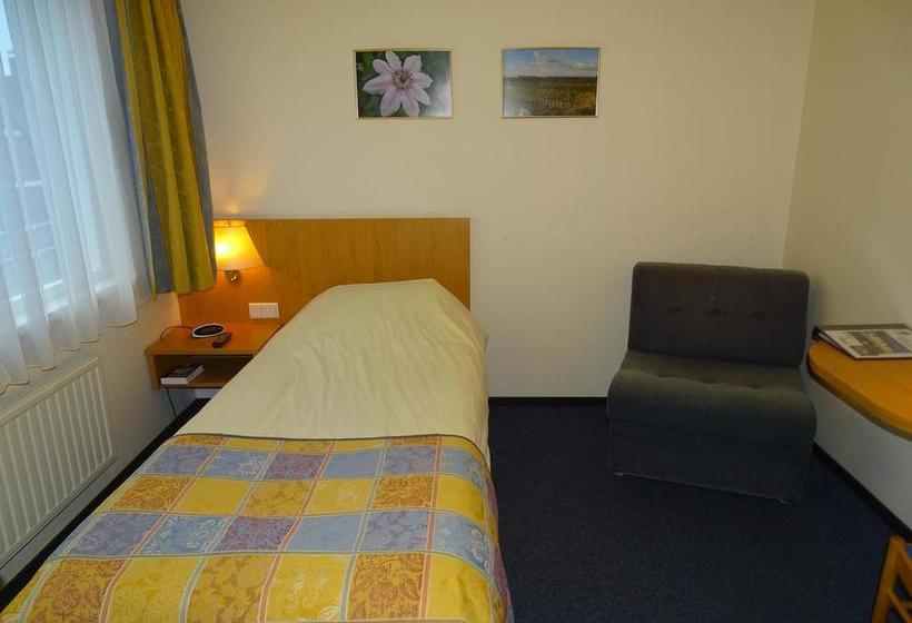 Hotel Hcr De Kroon 10