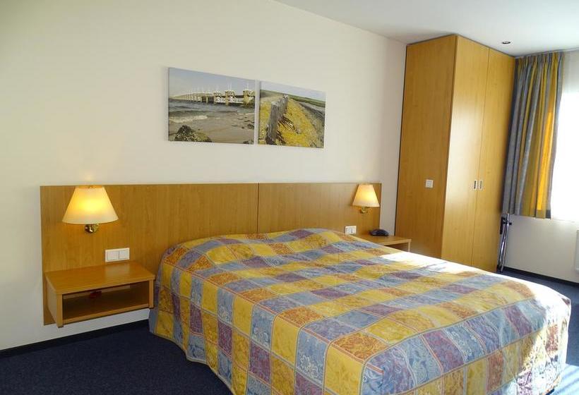 Hotel Hcr De Kroon 16