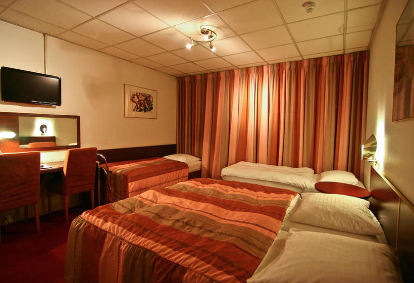 Hôtel Old Dutch 16
