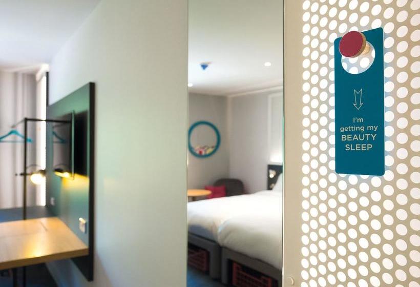 Hotel Lodge At Solent 13