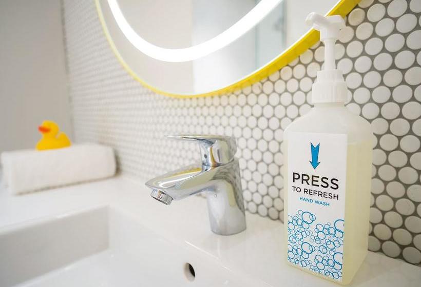 Hotel Lodge At Solent 14