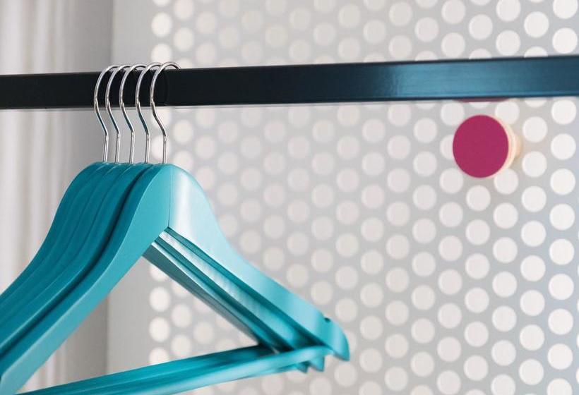 Hotel Lodge At Solent 17