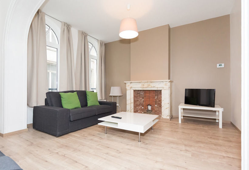 Compagnie Des Sablons Apartments