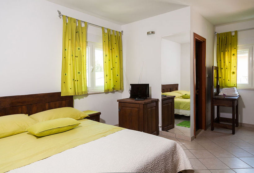 Pension Rooms Vesna