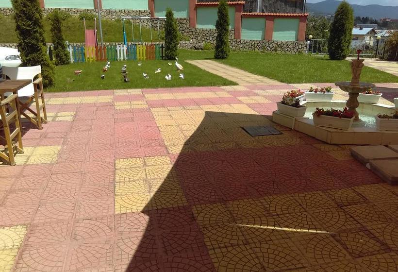 Family Hotel Panorama 3