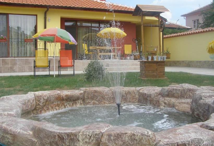 Family Hotel Kavrakovi 10