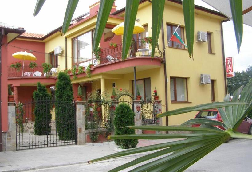 Family Hotel Kavrakovi 11