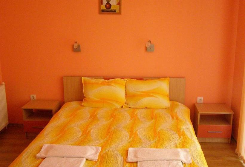 Family Hotel Kavrakovi 17