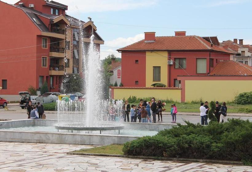 Family Hotel Kavrakovi 19