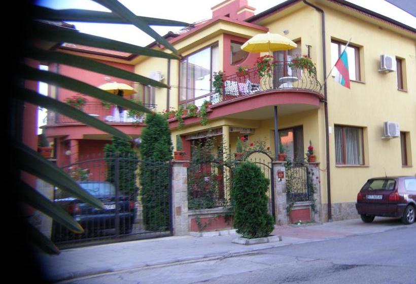 Family Hotel Kavrakovi 6