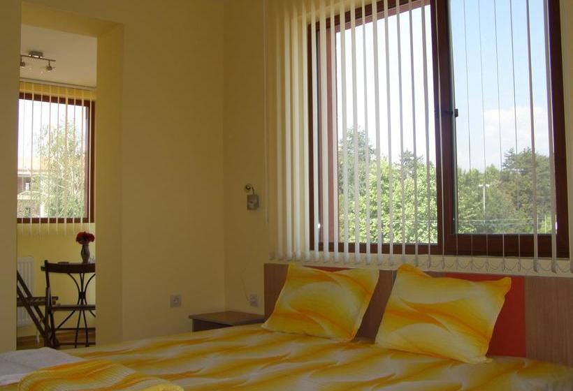 Family Hotel Kavrakovi 7