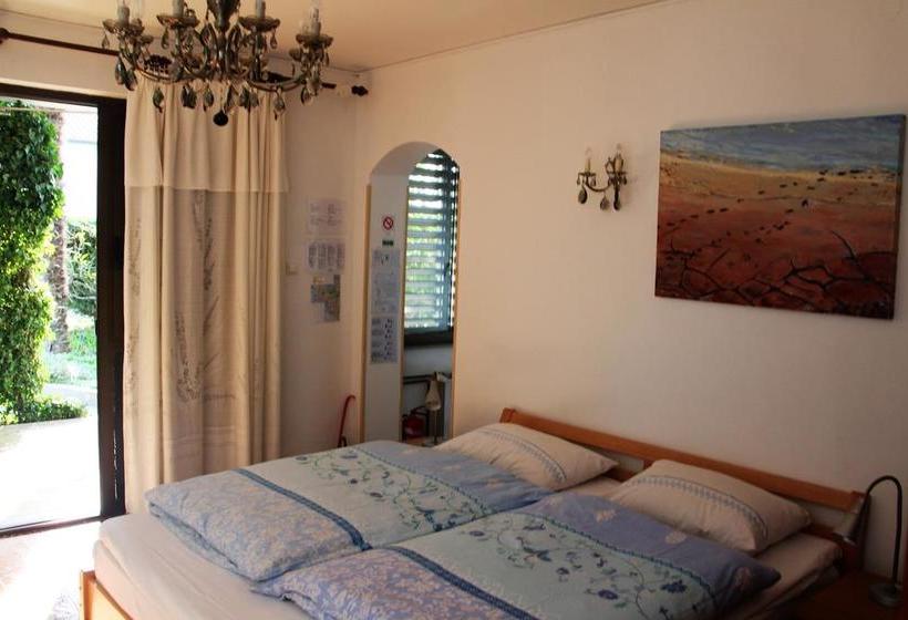 Bed and Breakfast Family Skvor 17