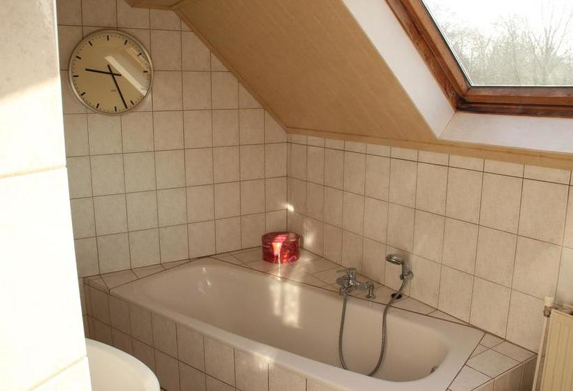 Bed And Breakfast Green Cottage 12