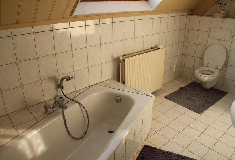 Bed And Breakfast Green Cottage 13