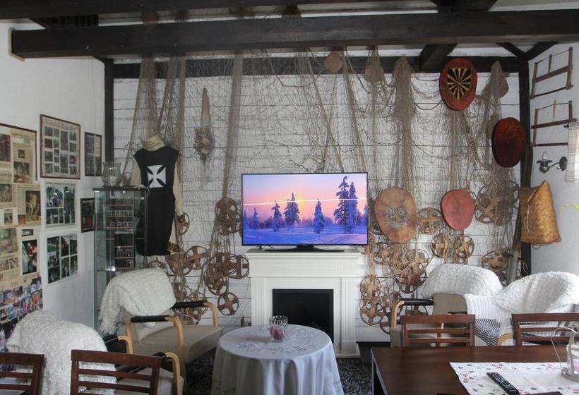 Bed & Breakfast Wanha Autti Camping 3