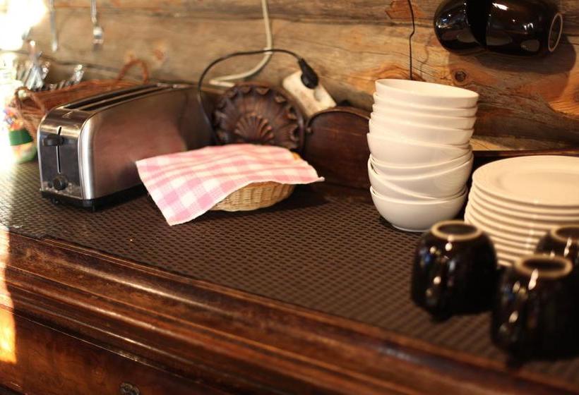 Bed & Breakfast Neljän Tuulen Tupa 17