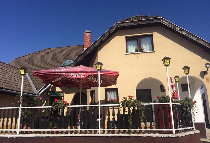 Bed & Breakfast Teke Panzió 9