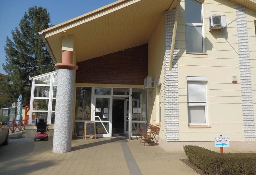 Hôtel Korona Ház 1