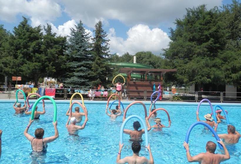 Hôtel Korona Ház 13