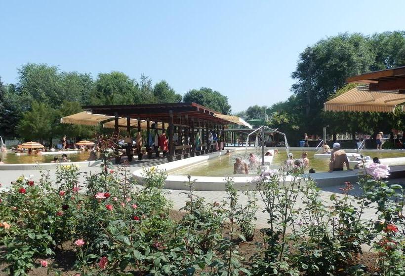 Hôtel Korona Ház 14