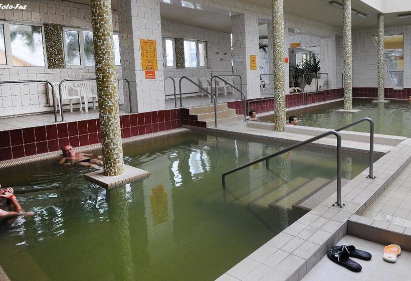 Hôtel Korona Ház 18