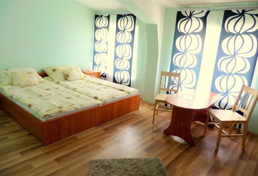 Hôtel Korona Ház 4