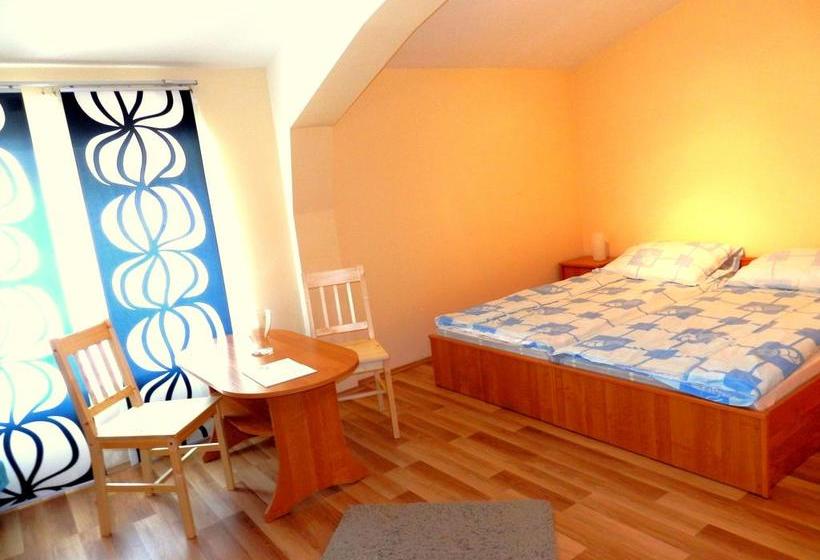 Hôtel Korona Ház 5