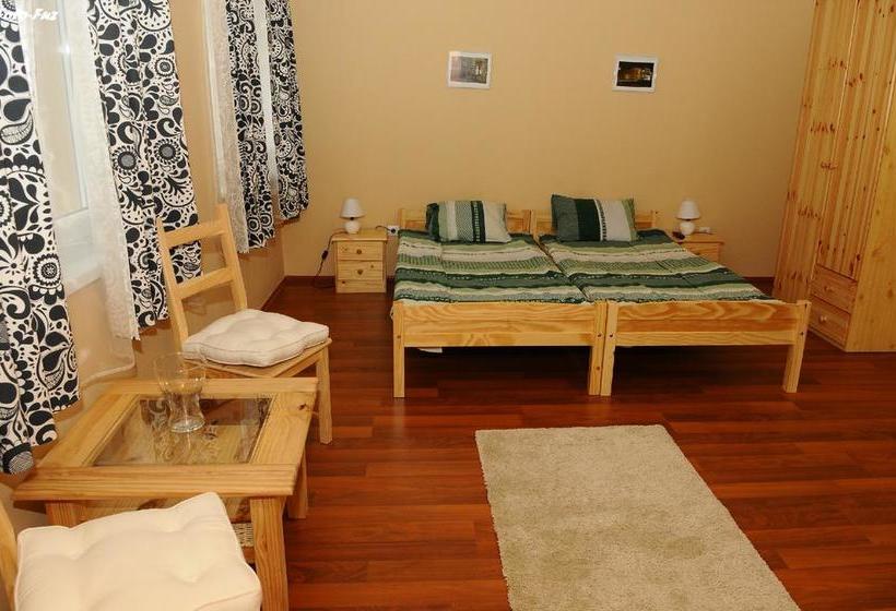 Hôtel Korona Ház 6