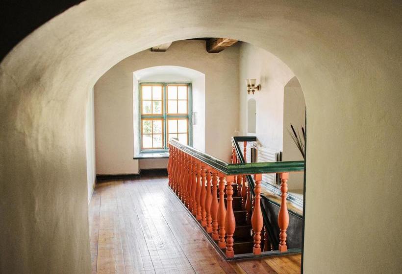 Herberge Strangers In The Night