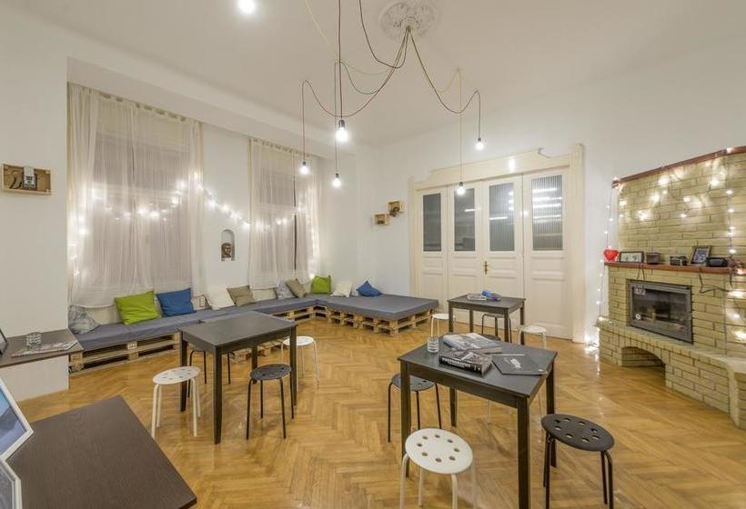 Art Photography Hostel Budapest