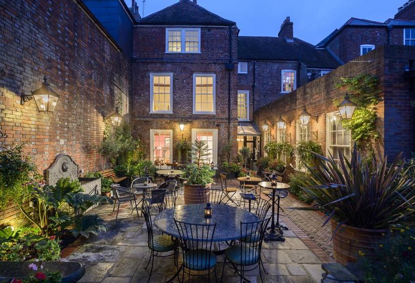 Hotel Ye Spotted Dogge