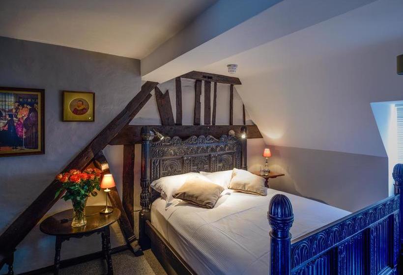 Hotel Ye Spotted Dogge 1