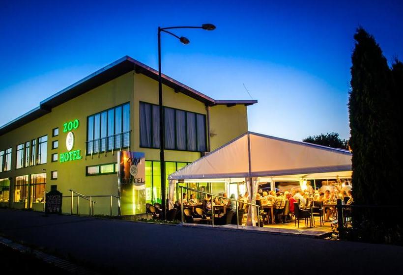 Zoo Hotel