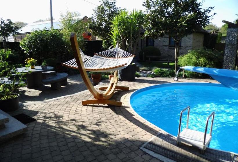 Bed and Breakfast Relax Garden