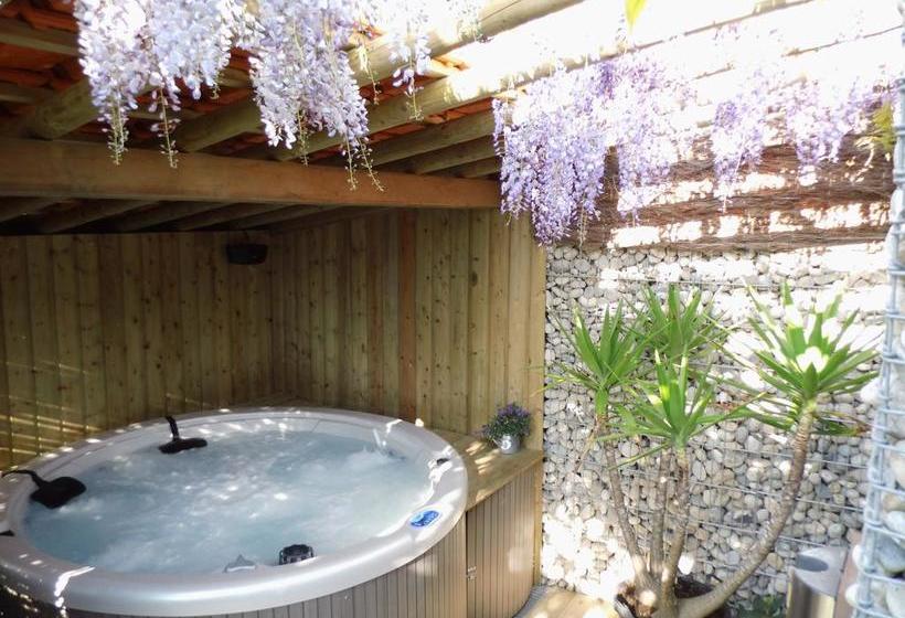 Bed and Breakfast Relax Garden 6