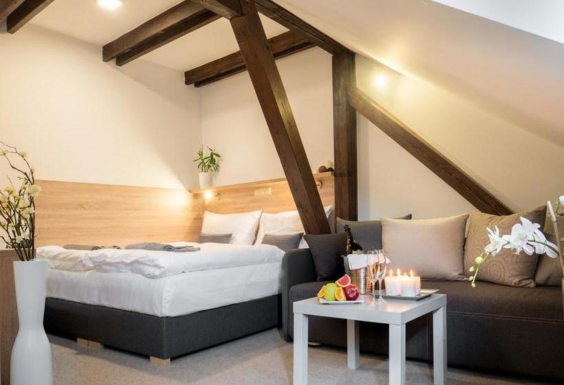 Hotel Golf Apartments