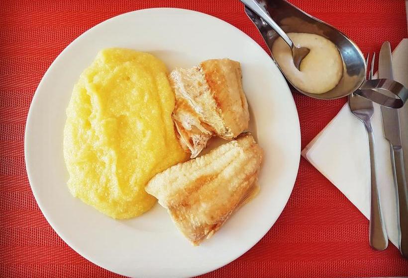 Bed and Breakfast Pensiunea Sanmar 11