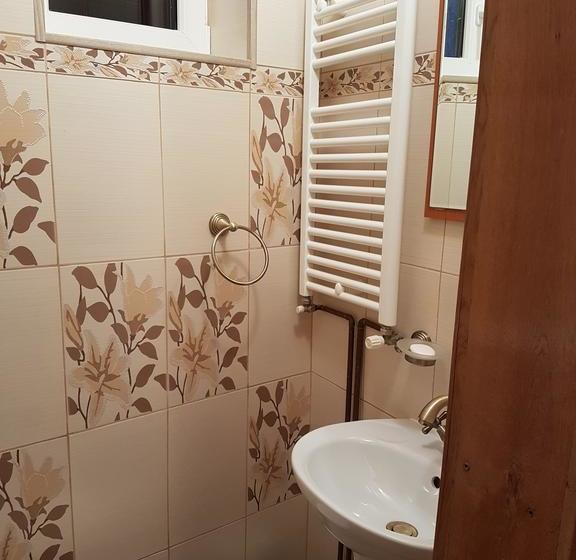 Bed & Breakfast Cas Central In Brasov 15