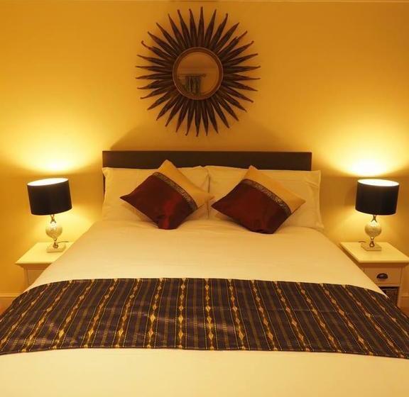 Hotel Thai Season By Pritsana