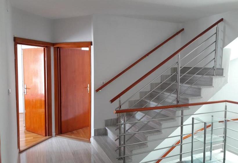 Bed & Breakfast Tivat Apartments 10