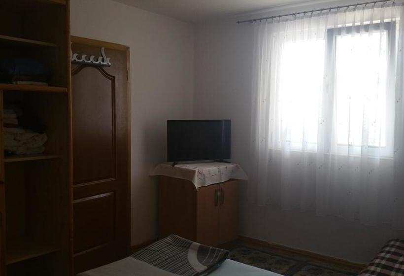 Bed & Breakfast Tivat Apartments 5