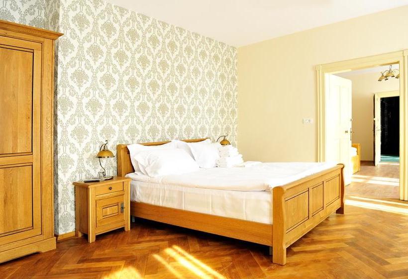 Safrano Bed & Breakfast 15