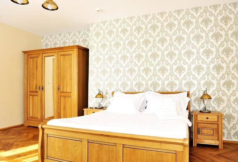 Safrano Bed & Breakfast 19