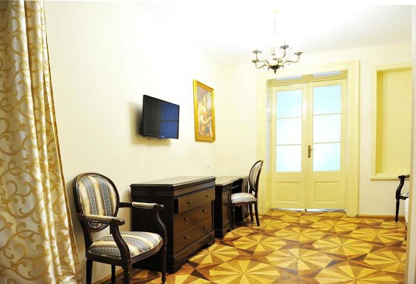 Safrano Bed & Breakfast 8